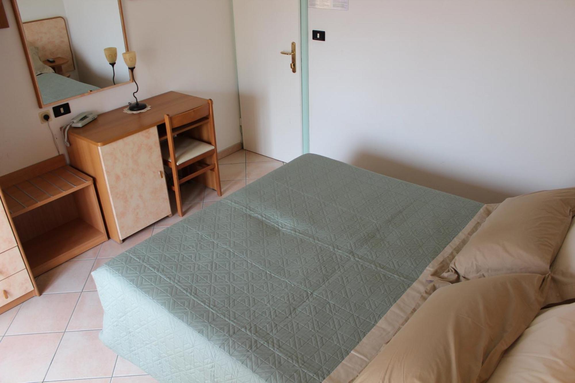 Hotel Verdemare Rimini Ruang foto
